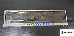 Рамка номерного знаку з написом і логотипом "Volvo FH"