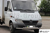 Защита переднего бампера (двойная нержавеющая труба - двойной ус) Mercedes-Benz Sprinter (95-06)