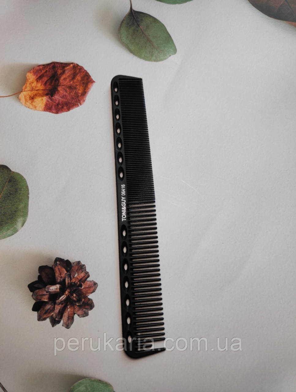 Гребінець для стрижки волосся TONI & GUY серії Carbon, колір : чорний