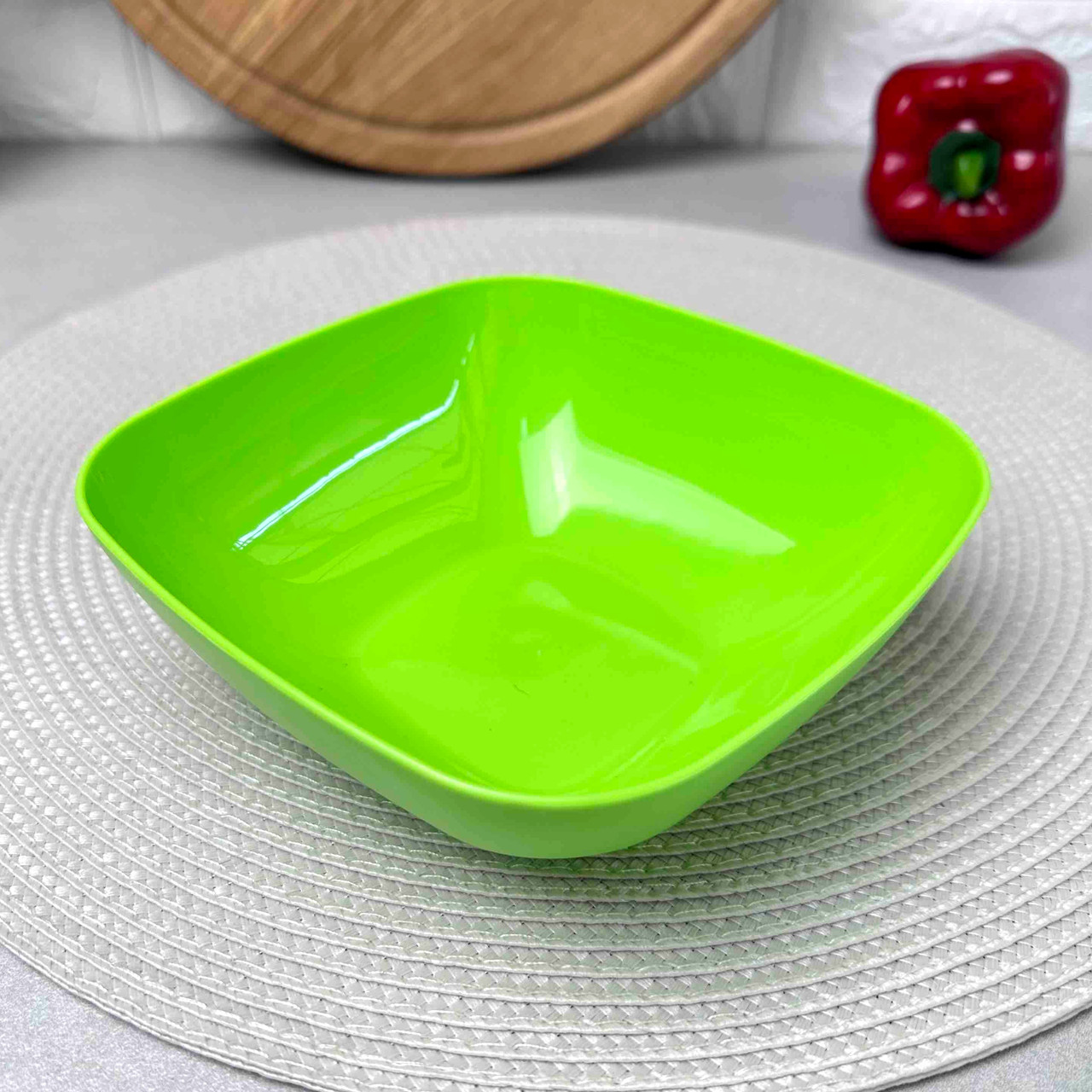 Глибока пластикова квадратна тарілка 150*150*55 мм Алеана