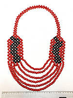 Красиве жіноче дерев'яне намисто