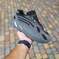 Кроссовки мужские Adidas Yeezy boost 700 Dark Grey v2 серые адидас изи буст весна лето