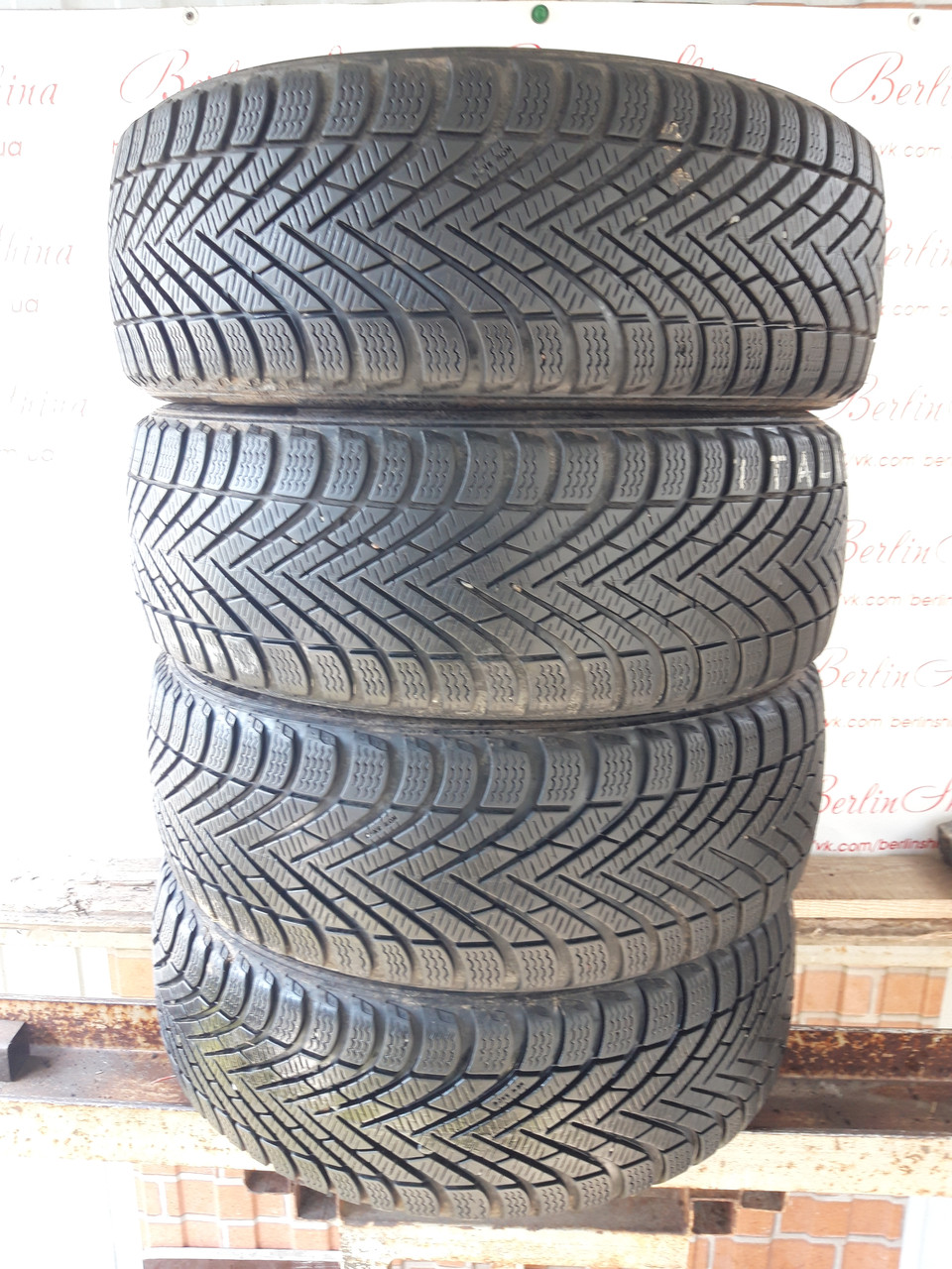 Комплект зимніх шин 185/50/16 Pirelli Cinturato Winter,2017рік,з Германії без пробігу по Україні, фото 1