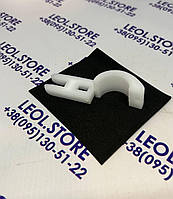 Пластикове кріплення трубки мотовила жатки комбайна John Deere Z27380