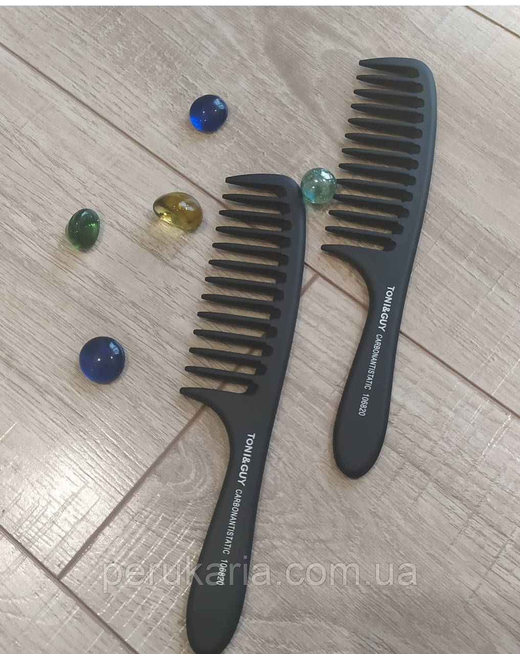 Гребінець для волосся TONI & GUY серії Carbon