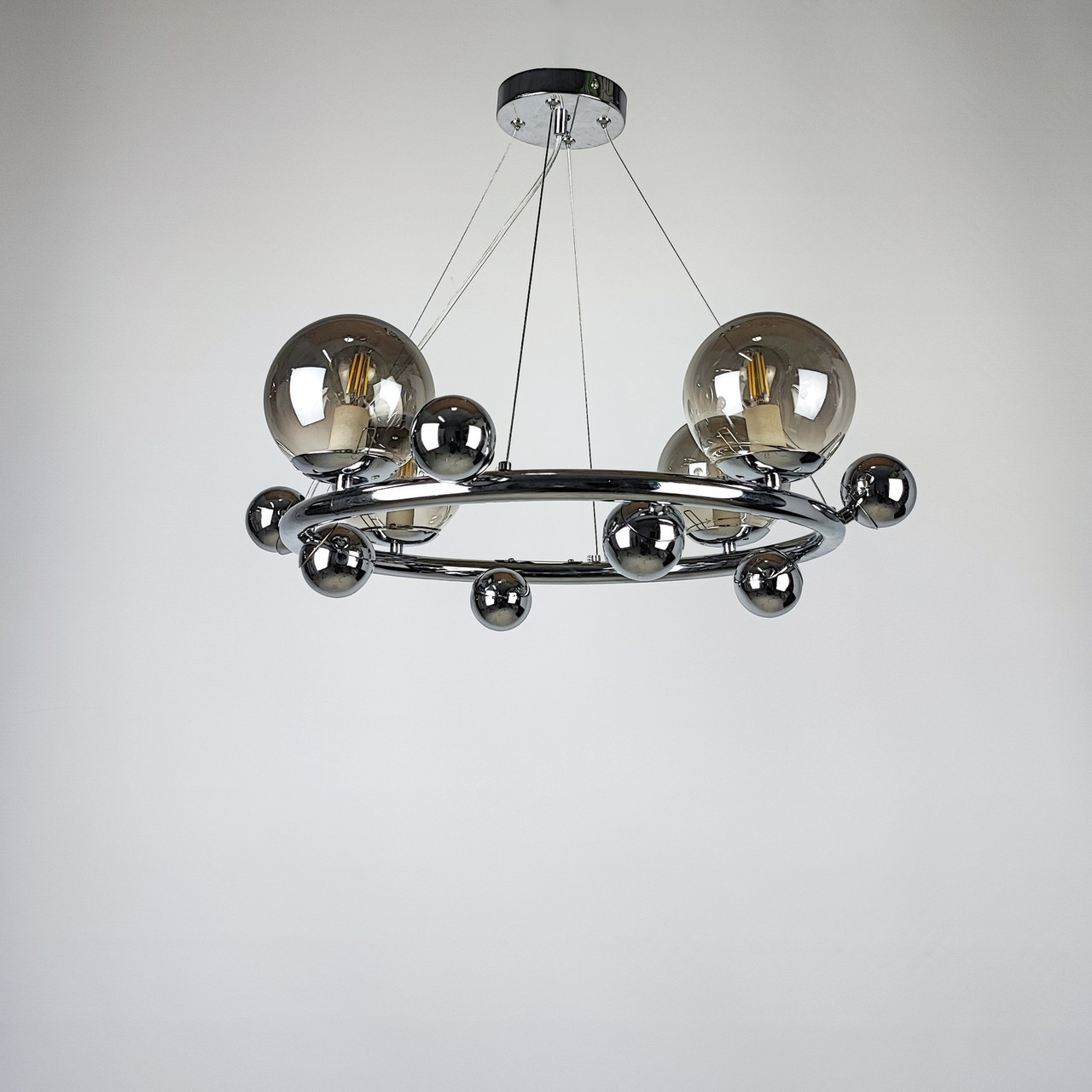 Люстра-підвіс металева 4 круглі скляні плафони срібло 58x50 см