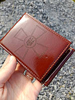 Гаманець, зажим для грошей коричневий з зображенням герба ЗСУ з екошкіри в подарункові коробці.