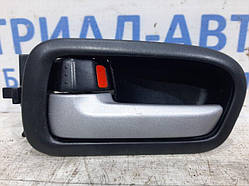 Ручка дверей внутрішня ліва Suzuki Grand Vitara 2.0 2006 (б/у)