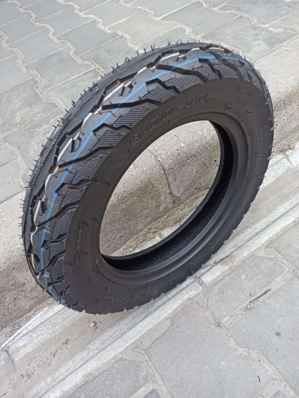 Покришка 3,00-10 Безкамерка Киготь JR-005 TL
