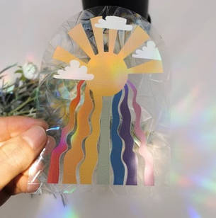 Наклейка на вікно з ефектом веселки "Сонце"