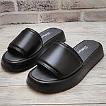 Жіночі шкіряні сабо із широким верхом на плоскій підошві, фото 4