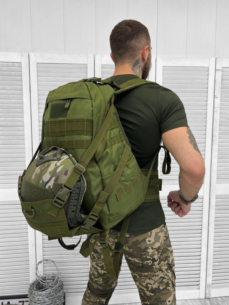Рюкзак з тримачем для шолома Badger Outdoor Gunny 30л Олива
