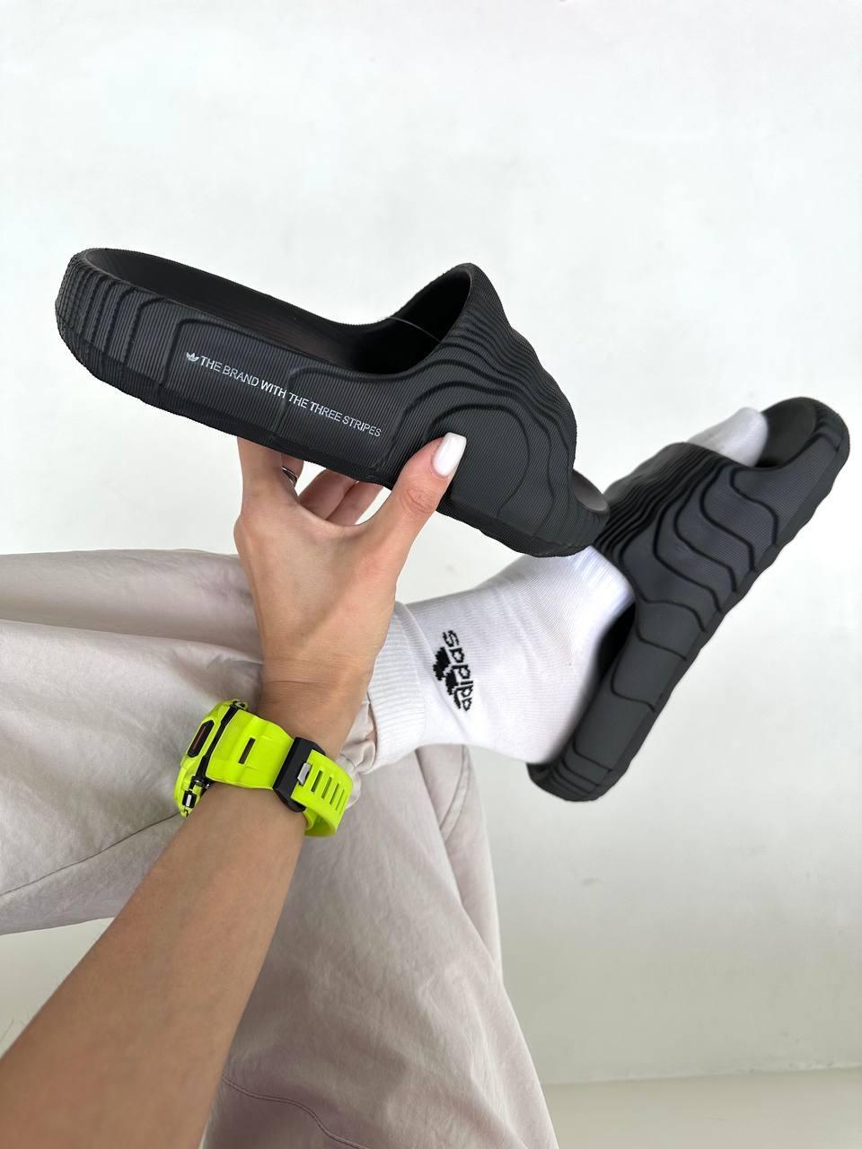 Жіночі шльопанці Adidas Adilette 22 Slides Carbon Black GX6949