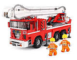 Конструктор велика дитяча пожежна машина з рухомими елементами та чоловічками 751дет Конструктори пожежні, фото 4