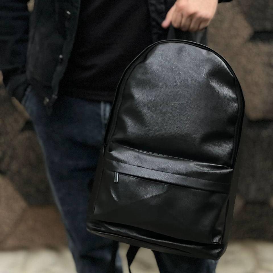 Рюкзак черный кожаный стильный портфель городской с карманом ранец плечевой молодежный повседневный - фото 1 - id-p861592481