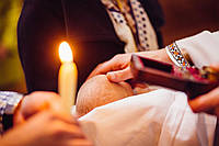 Хрещення дитини в православному християнстві: Символіка, ритуали та значення
