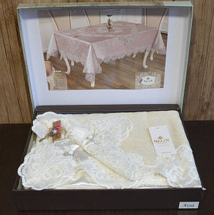 Велюрова скатертина Selin Asya 160х300 Кремова