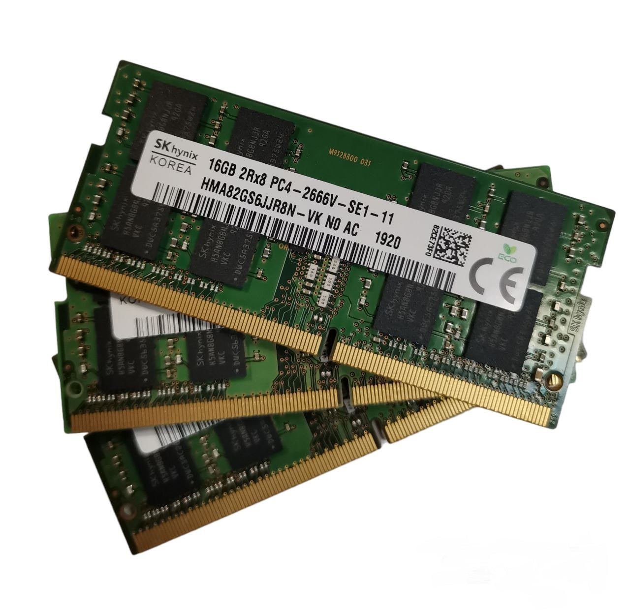 Пам'ять для ноутбука SoDIMM DDR4 16Gb 2Rx8 PC4-2666V SE1-11 SK Hynix HMA82GS6JJR8N-VK