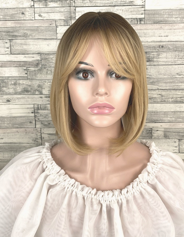 Перука жіноча каре блонд з темним корінням с чубчиком і проділом, фото 1