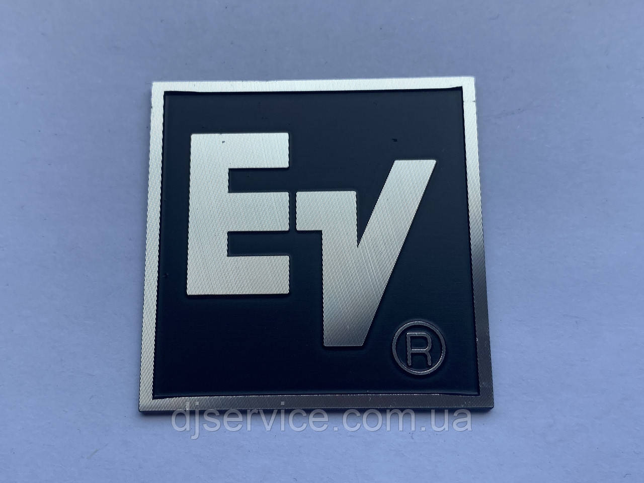 Шильдик, наклейка, логотип 45x45 mm (алюміній) 1 шт. на сітку колонки EV (Electro voice)