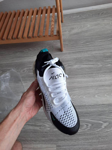 Nike 270 black white dusty cactus deals