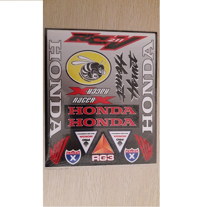 Купить Наклейка МОТО "Honda" (26x22) средняя серебристый фон, цена 56 ...
