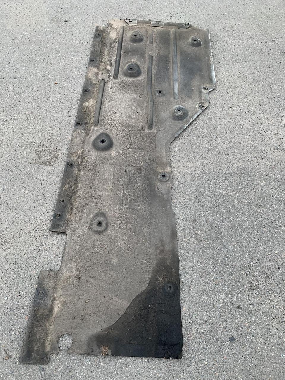 Б/В Захист днища правий BMW X1 E84 51757059392, фото 1