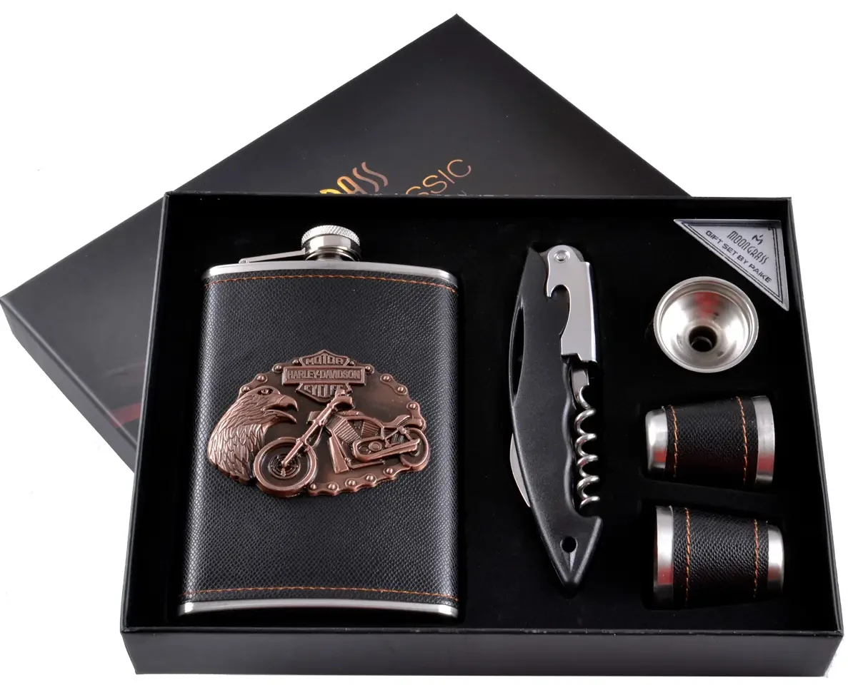 Подарунковий набір 5в1 "Harley Davidson" - фляга з набійкою, 2 чарки, лійка, ніж-штопор, 256мл, фото 1