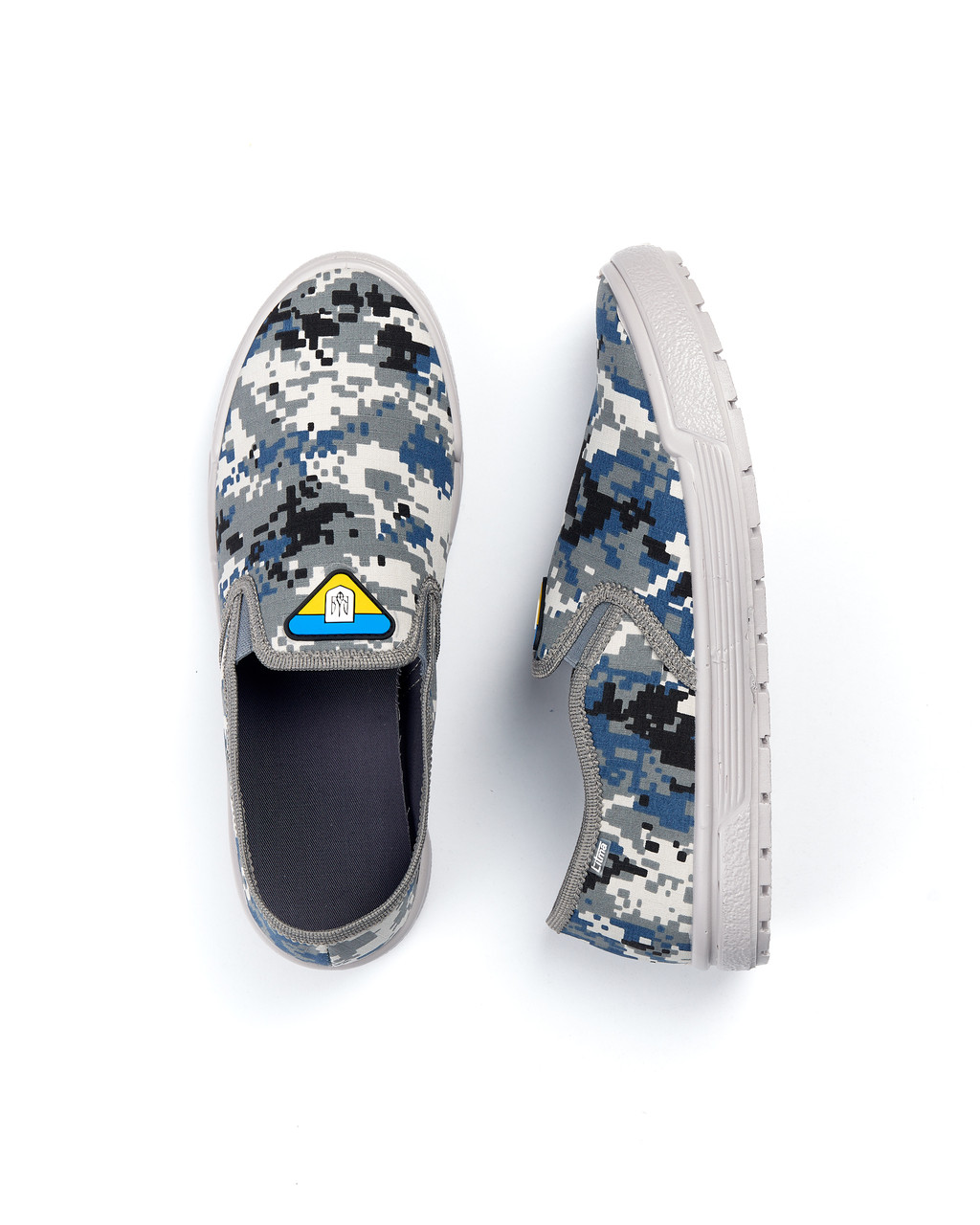 Roxy cheap camo shoes