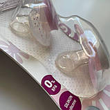 Пустушка силіконова з ортодонтичною формою з основою метелик (2 шт) "Чуд.життя" 5-18 міс Nip Рожева, фото 2