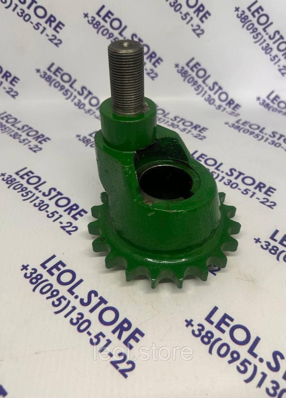 Зірочка привода коси жатки AZ31797 John Deere 20 зубів під шпонку