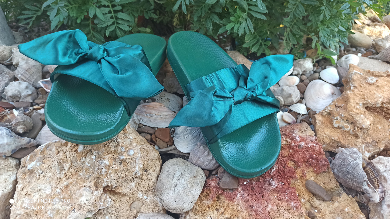 ЗНИЖКА! 36р (22.5 - 23см) Puma Fenty тапочки шльопанці з бантами смарагдово зелені