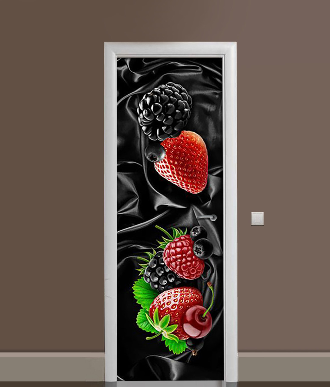 Декоративна 3Д наклейка на двері Ожина Полуниця Шовк (вінілова плівка ПВХ) лісові Ягоди Чорний 60х180 см