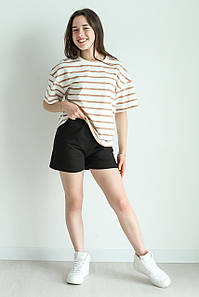 Комплект для дівчинки на літо біла футболка коричнева смужка та короткі шорти чорного кольору