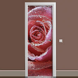 ПВХ наклейка на двері Ніжна троянда ламінована подвійна плівка фотодрук роса червоний бутон квіти 60*180 см