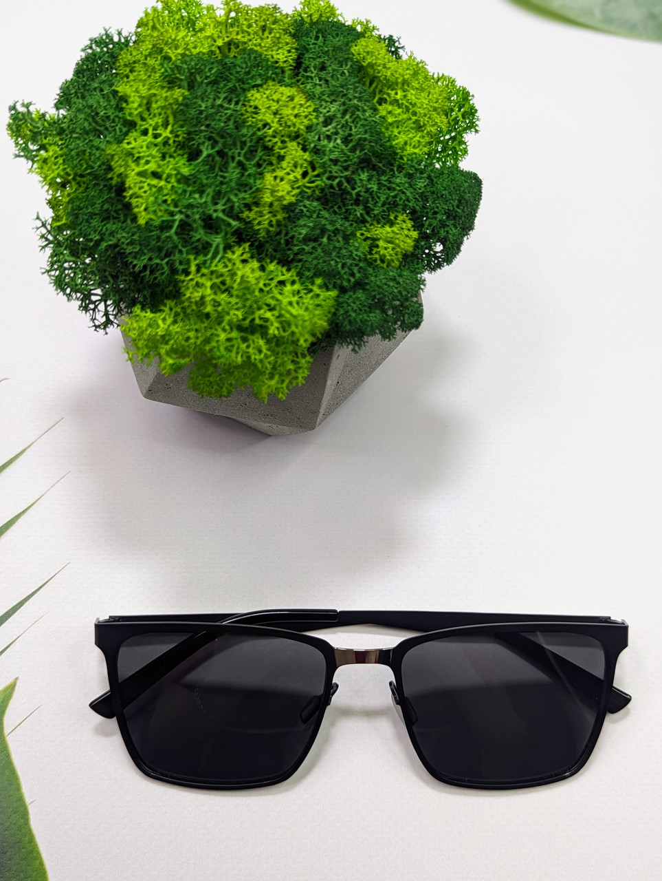 Сонцезахисні окуляри чорні, чоловічі, з поляризацією, у металевій оправі (без брендових)