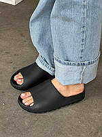 Женские шлепанцы Adidas Yeezy Slide Black (чёрные) лёгкие качественные повседневные шлепки YE072 тренд
