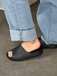 Чоловічі літні шльопанці Adidas Yeezy Slide Black (чорні) модні легкі шльопанці YE072 Адіас топ, фото 9
