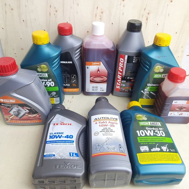 Масла для садовой техники в Запорожье от компании "Сад и Дом".