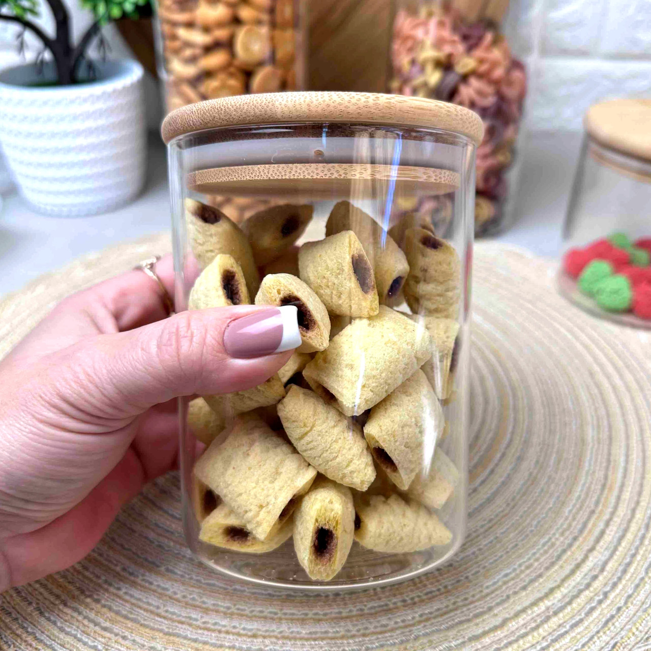 Скляна банка для зберігання сипучих продуктів 675 мл