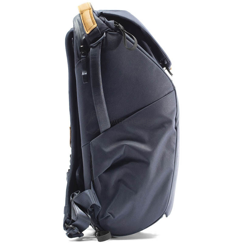 Peak design everyday backpack version 2 top