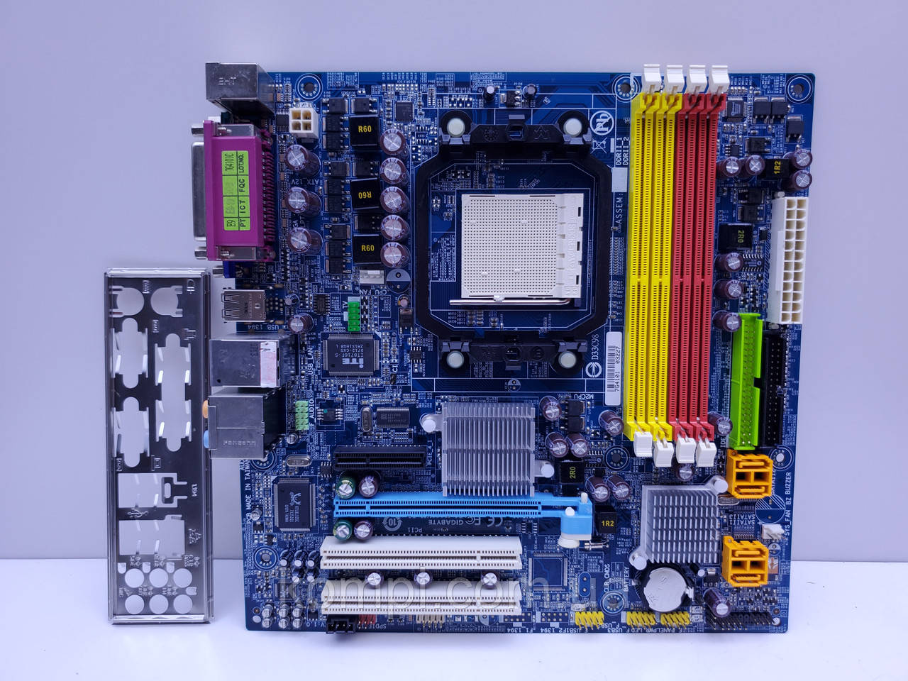 Материнська плата GIGABYTE GA-MA69VM-S2 AM2 DDR2