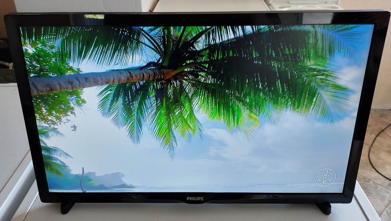 Купити Телевізор 22 дюйми Філіпс Philips 22PFT4000/12 чорний серія 4000 ...