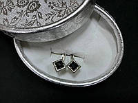 Серебряные серьги ХЮЗ "Черный обелиск", вставка - фианит, 3.9 г + подарочная коробочка (Ср1555)