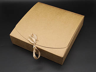 Збірні картонні коробки для подарунків. Крафтовий колір. 24х24х6см