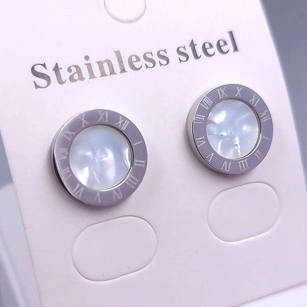 Сережки-гвоздики Stainless Steel з білою емаллю. Сталь. Родій. Діаметр: 12 мм