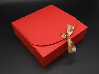 Збірні картонні коробки для подарунків. Колір червоний. 16.5х16.5х5см