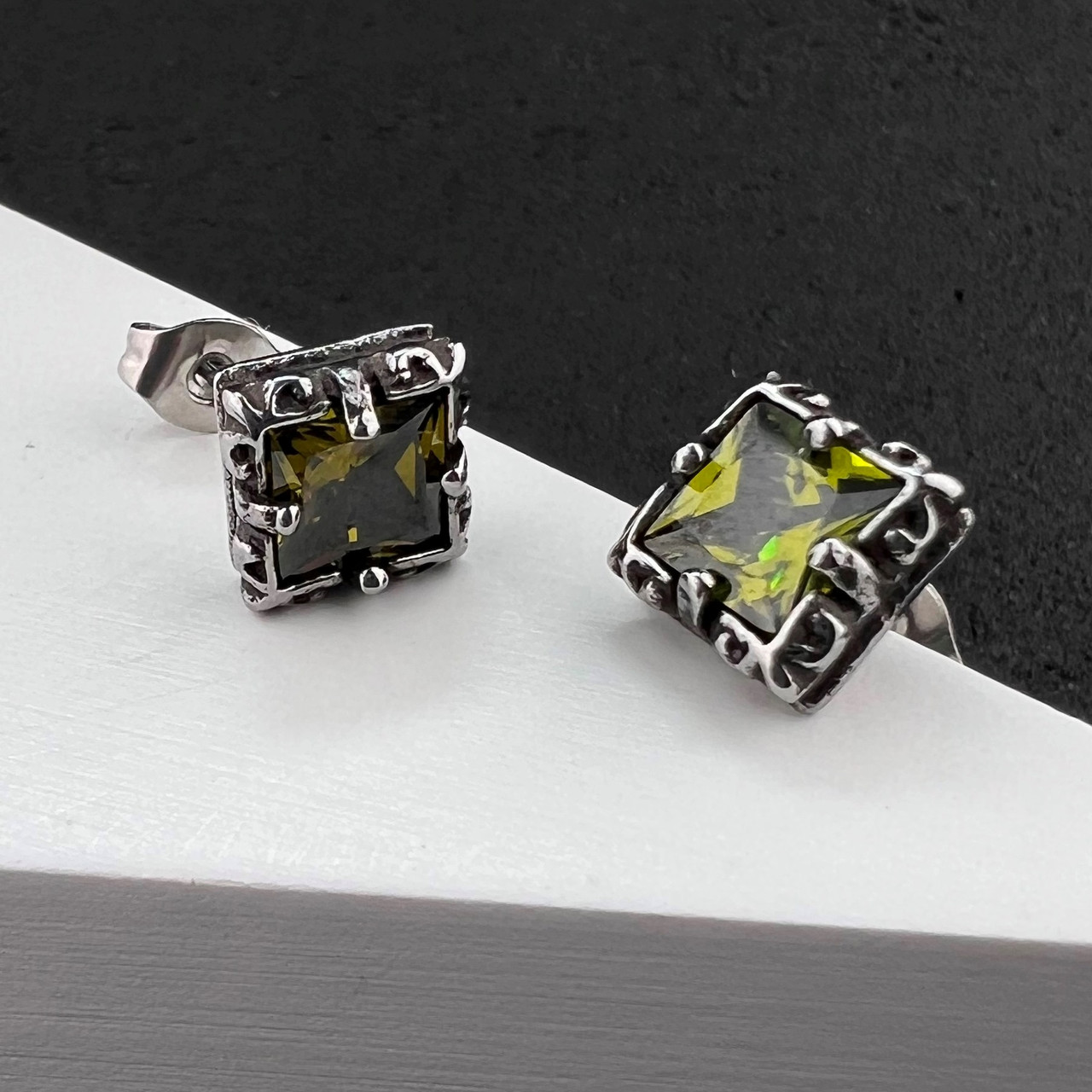 Сережки з нержавіючої медичної сталі "Kira"