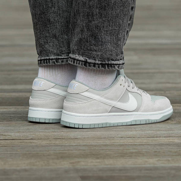 Grey suede nike best sale