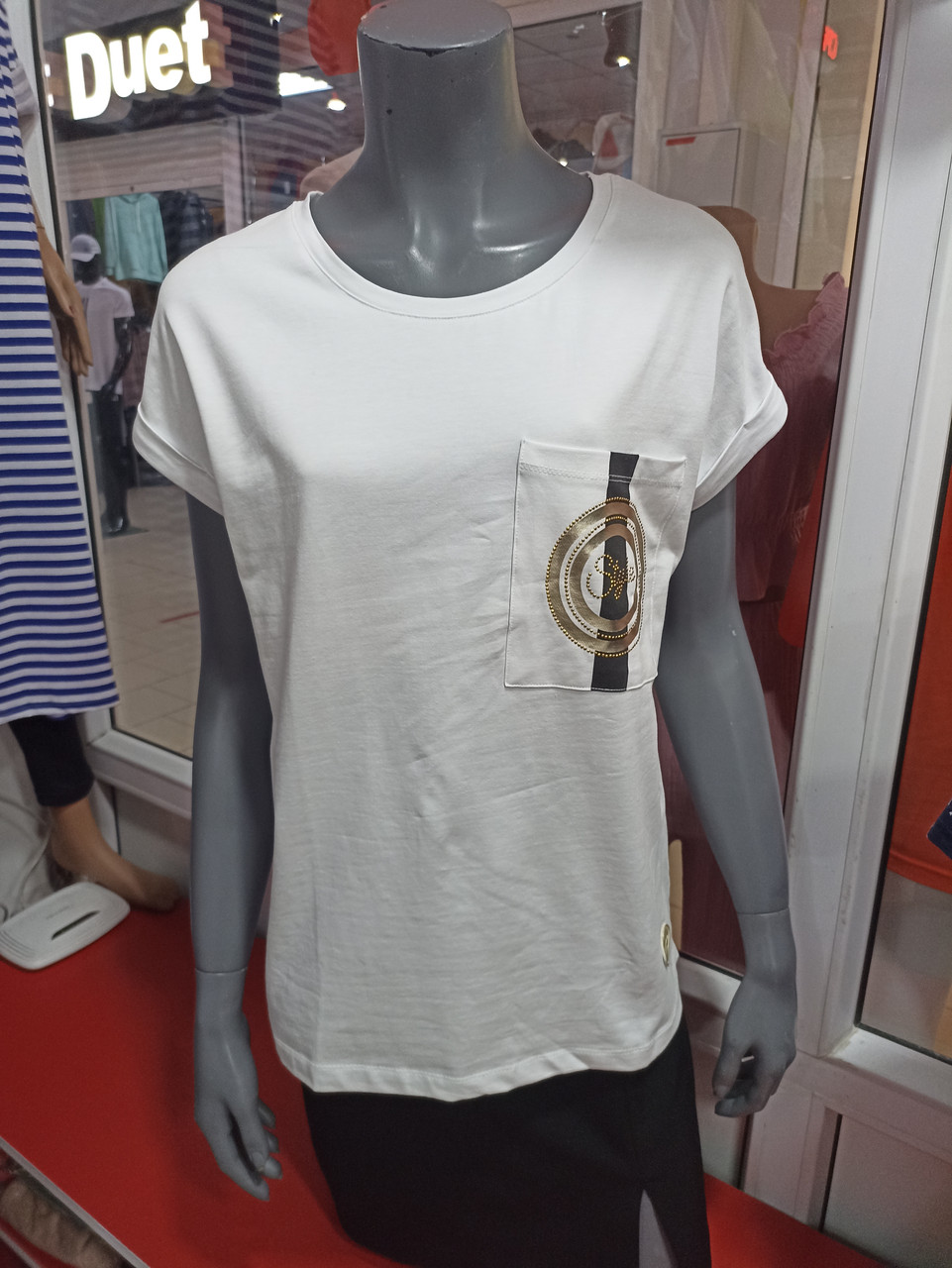 Жіноча біла футболка кишеня, фото 1